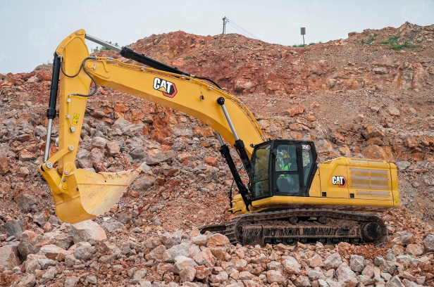 Гусеничный экскаватор Caterpillar 350 вес 47,6т ковш 3,2м3. Фото 2