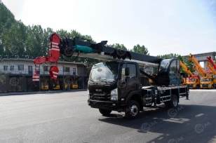 Автокран на шасси ISUZU 4x2 дв 151kw крановая установка SITONG гп 12т 5 секций, высота подъема 31,5м, ямобур диаметр на выбор (400-600мм) глубина бурения 10м. Фото 3