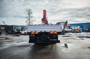 Бортовой грузовик ISUZU 4x2 дв 151kw гп 10 тонн c кму VIGRUS SHS2505 гп 10 тонн 5 секций 17.3м кузов 6500*2470*550 ПДУ люлька. Фото 4