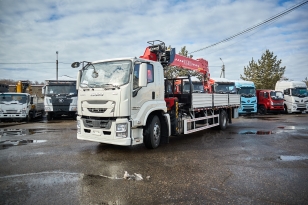 Бортовой грузовик ISUZU 4x2 дв 151kw гп 10 тонн c кму VIGRUS SHS2505 гп 10 тонн 5 секций 17.3м кузов 6500*2470*550 ПДУ люлька. Фото 1