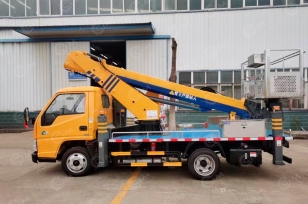 Автовышка на шасси ISUZU 4Х2 дв 94kw высота подъёма 15м. Фото 1