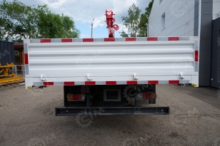 Бортовой грузовик ISUZU 4x2 дв 139kw гп 6 тонн c кму UNIC URV505 гп 5т, 5 секций, стрела 13,14 м, кузов 6000*2450*600мм задние аутригеры, спальник, люлька, АКПП. Фото 16