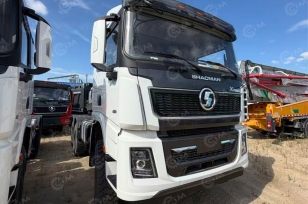 Тягач SHACMAN 6×6 SX42586V385 	кабина X3000, односкатные шины, 2024 г.. Фото 2