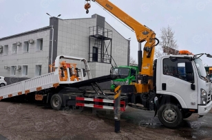 Эвакуатор на шасси ISUZU 4x2 электрический дв 185Kw гп 6т КМУ XCMG SQS68 гп 3,2т, стрела 7,7, лебедка 4т, бриль, пду, корзина. Фото 1