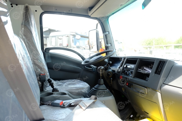Бортовой грузовик ISUZU 4x2 электрический дв 185kw с кму XCMG SQS68 гп 3,2 т длина стрелы 7,7м кузов 5200*2200*550. Фото 24