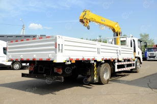 Бортовой грузовик ISUZU 4x2 электрический дв 185kw с кму XCMG SQS68 гп 3,2 т длина стрелы 7,7м кузов 5200*2200*550. Фото 6