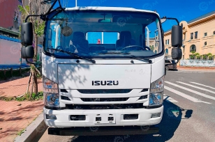 Бортовой грузовик ISUZU 4x2 дв 138kw гп 5т кузов 6600*2450*550 со спальником. Фото 2