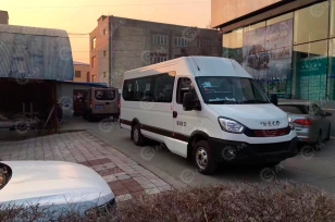 Автобус IVECO 4х2 20 мест дв 132kw 2,9л АКПП. Фото 1