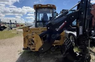 Экскаватор-погрузчик SHANMON 388H мосты Carraro. Фото 4