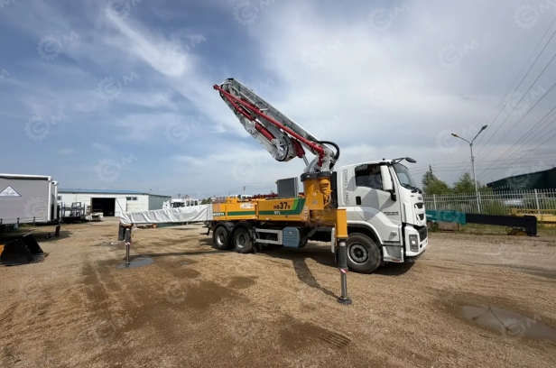 Автобетононасос XCMG HB37V-CSX шасси ISUZU 6x4 дв 309kw 37 метров. Фото 11