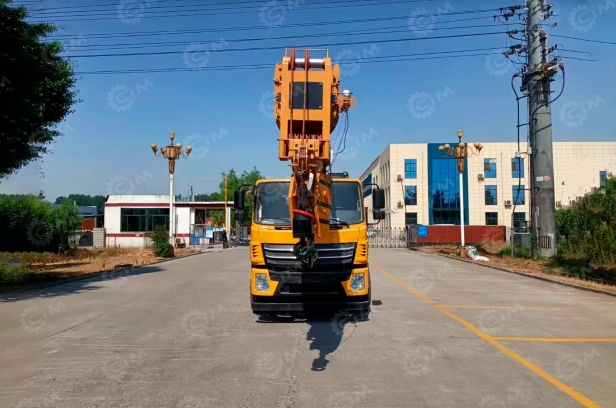 Автокран на шасси ISUZU 6x6 дв 279kw крановая установка VC66-32T гп 32т, стрела 42,5м + гусёк 8м. Фото 8