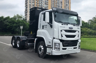 Тягач ISUZU 6x4 дв 405kw электрический. Фото 1