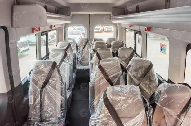 Микроавтобус пассажирский FОRD ТRАNSIТ T8 АКПП, 18 мест, высокая крыша, высокая комплектация. Фото 3