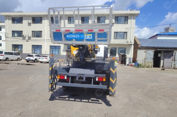 Автовышка Qingling на шасси ISUZU 4Х4 дв 139kw высота подъёма 30м. Фото 6