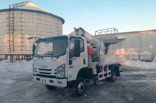 Бортовой грузовик ISUZU 4x4 дв 108kw с кму гп 3,5т  6 секций высота подьема 17м с корзиной кузов 4800*2200*500. Фото 1