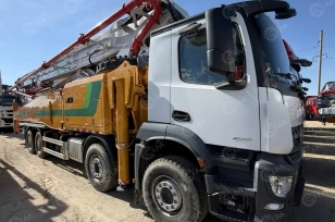 Автобетононасос XCMG SYM5463THBFB на шасси Mersedes 8x4 дв 335kw 62 метра. Фото 1