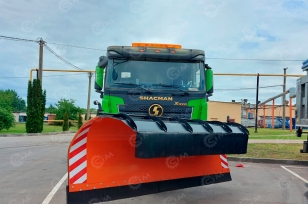 Комбинированная дорожная машина на шасси SHACMAN 6х4 дв 270 л.с. бункер 9м3. Фото 1