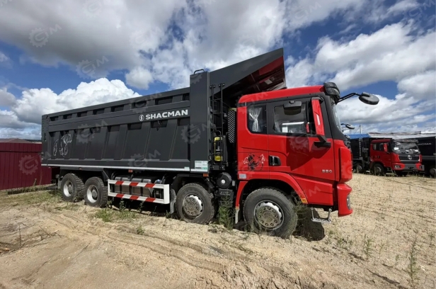 Самосвал SHACMAN 8×4 X5000 SX331863366 550л.с. 2024г.в с козырьком. Фото 2