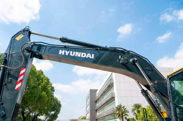Экскаватор колесный HYUNDAI HW210 вес 21,9 т,  ковш 1м3. Фото 9