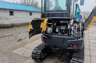 Мини-экскаватор Kubotа U30 с закрытой кабиной 3.8т, быстросъем. Фото 2