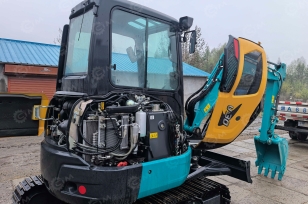 Мини-экскаватор Kubotа U30 с закрытой кабиной 3.8т, быстросъем. Фото 4