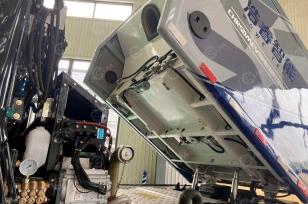 Подметально-уборочная машина YUGONG YGS 51MHEV 4х2, электрическая. Фото 5