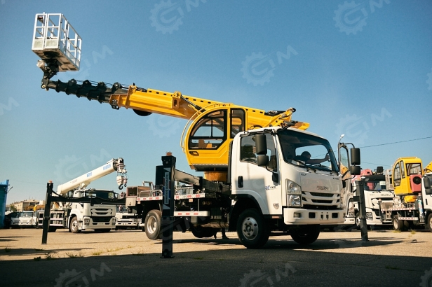Автовышка VIGRUS GKS33 на шасси ISUZU 4Х2 дв 96kw высота подъёма 33м. Фото 21
