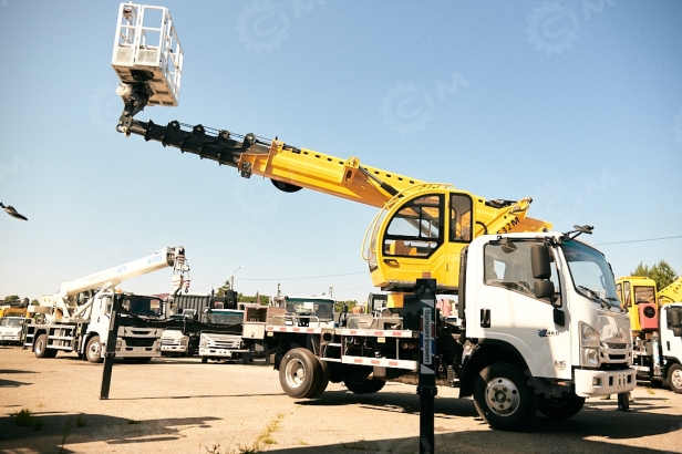 Автовышка VIGRUS GKS33 на шасси ISUZU 4Х2 дв 96kw высота подъёма 33м. Фото 5