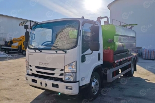 Илосос с размывом на шасси ISUZU 4x2 дв 139kw бочка для сточных вод 6м³ чистой воды 3 м³ насос XD-300 и насос высокого давления PINFLOW UV225. Фото 1