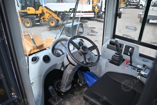 Фронтальный погрузчик Shandong SEM 636D	джойстик, кондиционер. Фото 16
