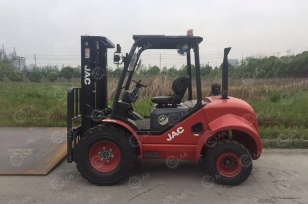 Вилочный погрузчик JAC CPCD35R4 гп 3,5 т, 4WD, вилы 1220 мм, высота подъема 3 метра, мачта 2 секции. Фото 4