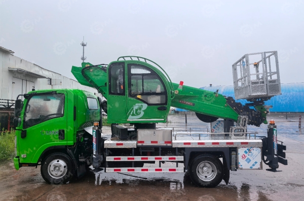 Автовышка WANBANG GKS24 на шасси ISUZU 4Х2 дв 96Kw. высота подъёма 24м гп 200кг рабочая площадка 3000×1000×1200мм. Фото 2