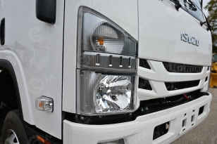 Эвакуатор на шасси ISUZU 4x4	дв 139kw гп 5т сдвижная  платформа 5,6м подъёмный механизм. Фото 14