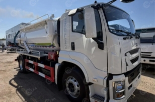 Илосос на шасси ISUZU 4x2 дв 165KW бочка 12м3 насос Weilong 65QZXDH-110/7000. Фото 1
