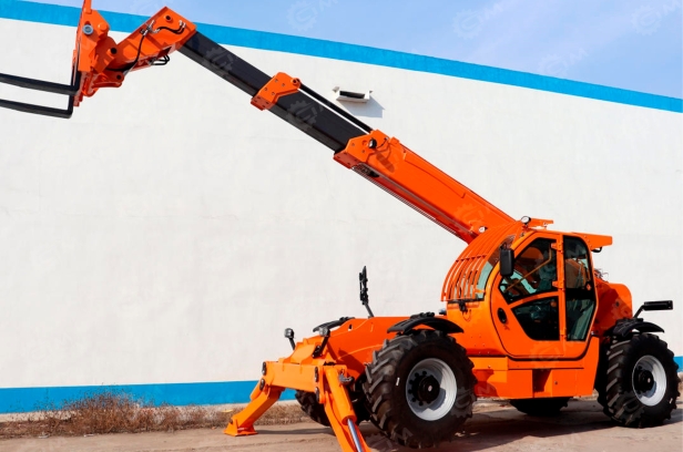 Телескопический погрузчик Yugong TR4014 4WD, крабовый ход, гп 4т, высота 14м,  дв YUCHAI 72KW, кондиционер, вилы+ ковш 2,5м3, щетка подметальная. Фото 3