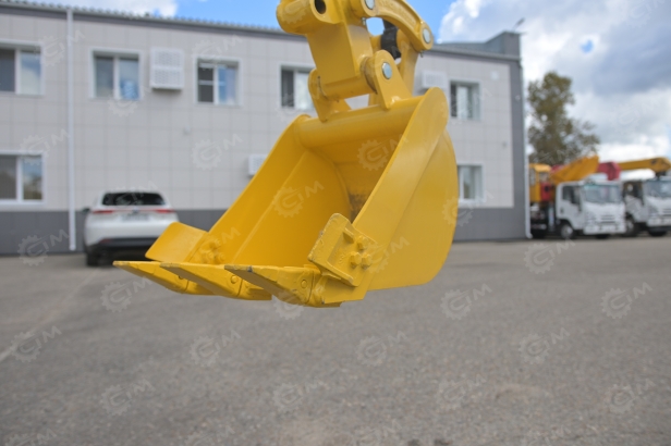 Мини-экскаватор RIPPA R350 с поворотной стрелой, дв Kubota V1505, 4 цилиндра с быстросъемом, двухканальный контур, дополнительная гидролиния. Фото 2
