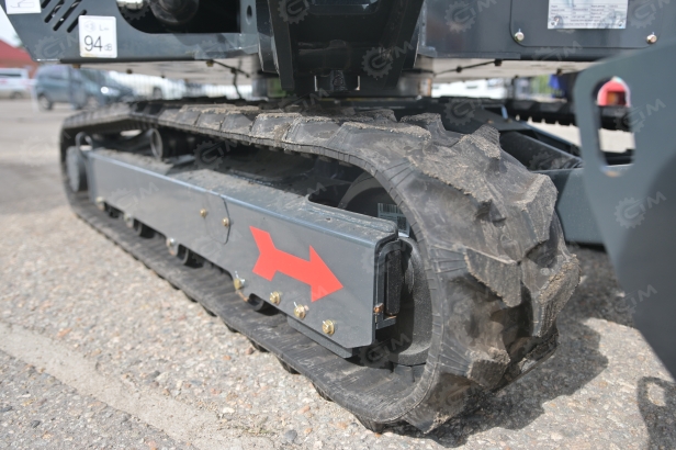Мини-экскаватор RIPPA R350 с поворотной стрелой, дв Kubota V1505, 4 цилиндра с быстросъемом, двухканальный контур, дополнительная гидролиния. Фото 6