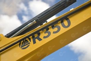 Мини-экскаватор RIPPA R350 с поворотной стрелой, дв Kubota V1505, 4 цилиндра с быстросъемом, двухканальный контур, дополнительная гидролиния. Фото 3