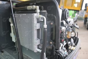 Мини-экскаватор RIPPA R350 с поворотной стрелой, дв Kubota V1505, 4 цилиндра с быстросъемом, двухканальный контур, дополнительная гидролиния. Фото 15