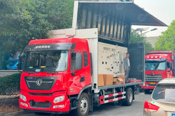 Фургон "Бабочка" на  шасси ISUZU 4х2 дв 177Kw, фургон 6300х2400х2400. Фото 4