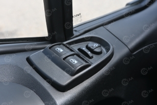 Автобус IVECO 4х4 8 мест (включая водителя) дв 132kw 2,9л. Фото 18