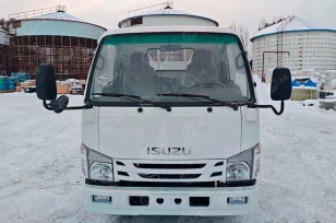 Фургон промтоварный на шасси ISUZU 4х2 дв 94 kw (фургон 3500*2000*2500) с раздвижной крышей. Фото 3