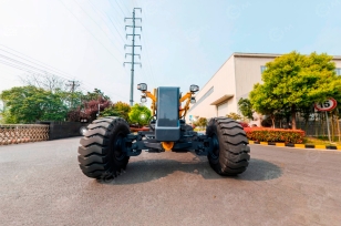 Автогрейдер FTJ GR3005TIV нож, 7-зубый рыхлитель. Фото 6