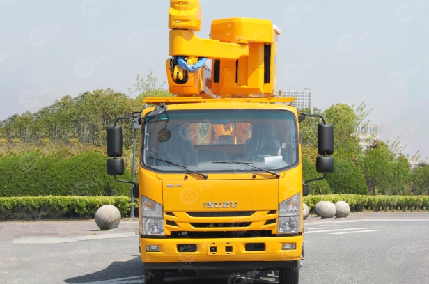 Автовышка AICHI HYL5083JGKQ60 на шасси ISUZU 4Х2 дв 139kw высота подъёма 16,7м, с электроизоляцией. Фото 4