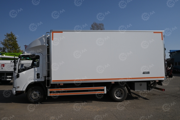 Фургон рефрижератор на шасси ISUZU 4х2 дв 139kw гп 6 тонн (фургон 5200х2300х2200, холодильная установка Carrier Citimax 700) c гидробортом, отопитель в кузове. Фото 6