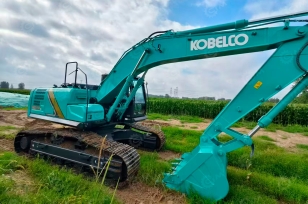 Экскаватор гусеничный KOBELCO SK240LC-12. Фото 4
