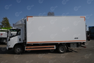 Фургон рефрижератор на шасси ISUZU 4х2 дв 139kw гп 6 тонн (фургон 5200х2300х2200, холодильная установка Carrier Citimax 700) c гидробортом, отопитель в кузове. Фото 6