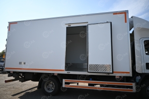 Фургон рефрижератор на шасси ISUZU 4х2 дв 139kw гп 6 тонн (фургон 5200х2300х2200, холодильная установка Carrier Citimax 700) c гидробортом, отопитель в кузове. Фото 9