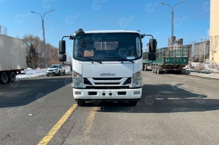 Ассенизатор (вакуумная машина) на шасси ISUZU 4x2 дв 138kw бочка 6м3 насос SK-15 без поворотной стрелы, лист нержавейки. Фото 2