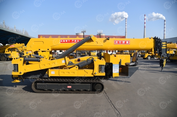 Гусеничный кран-паук Jining Sitong	гп 10т высота подъема 19,5м, дизель-электрический, ПДУ с дисплеем, датчик наклона и перегруза, корзина 1.6х0.76. Фото 2